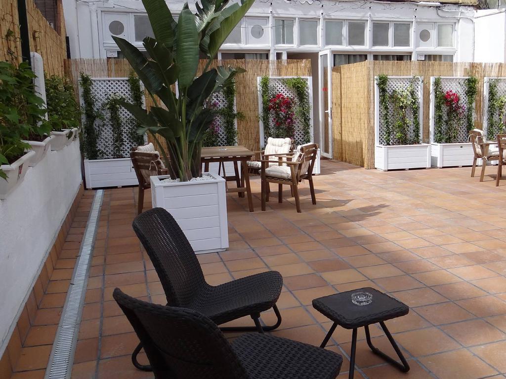 Hostal Balkonis Барселона Екстериор снимка